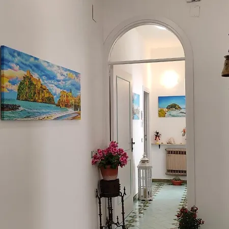 Casa Ilaria Al Porto D'ischia Гостевой дом Искья